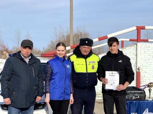В Тетюшах состоялся районный конкурс по автомногоборью среди юношей Тетюшского района.