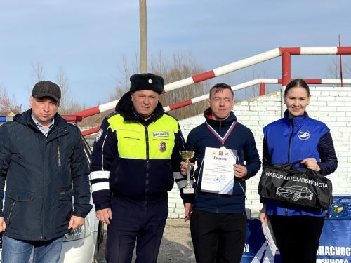 В Тетюшах состоялся районный конкурс по автомногоборью среди юношей Тетюшского района.