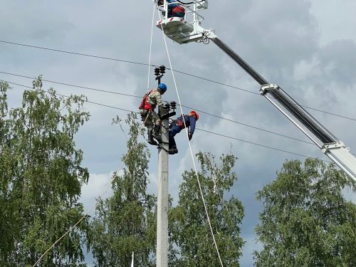 Тәтештә "Бүлгеч электр челтәрләренең иң яхшы бригадасы - 2024" дигән ярышлары ачылды