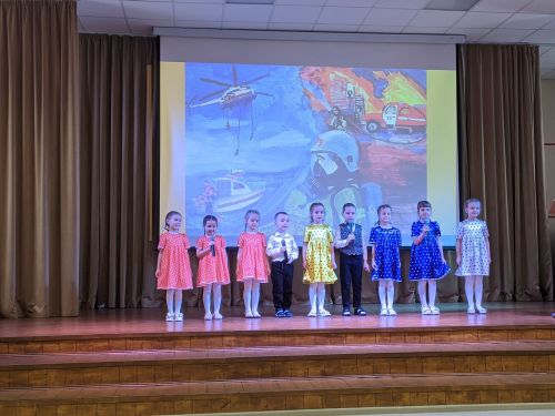 Тәтеш гражданнарны яклау көллиятендә Коткаручылар көненә багышланган концерт булды