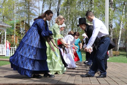 Усадьба Молоствовых в Долгой Поляне стала местом проведения «Пушкинского бала»