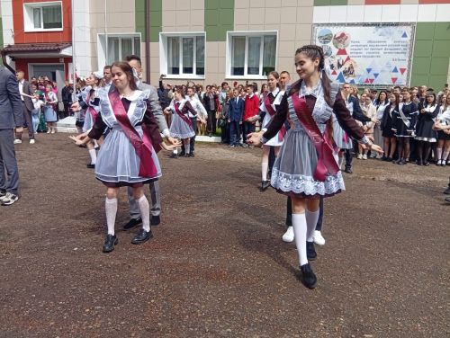 Последний звонок в Тетюшской школе N1
