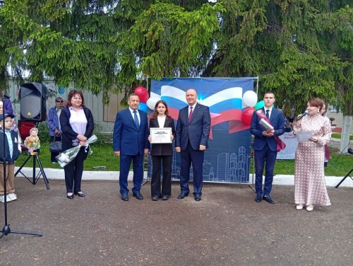 Последний звонок в Тетюшской школе N1
