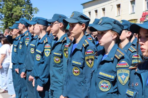 Тәтештә Чик буе сакчылары көне уңаеннан митинг булды