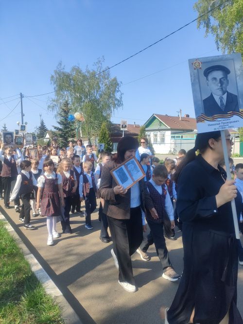 Акция "Бессмертный полк" в Тетюшской СОШ N2