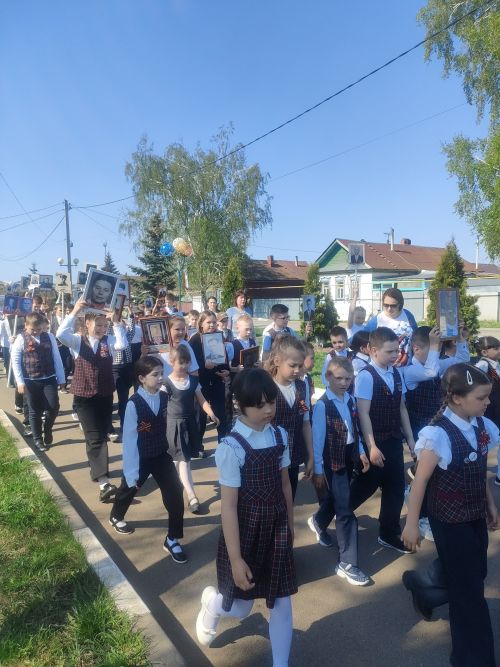 Акция "Бессмертный полк" в Тетюшской СОШ N2