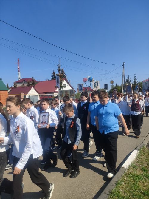 Акция "Бессмертный полк" в Тетюшской СОШ N2