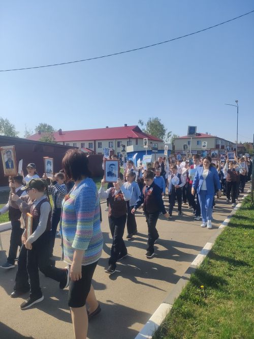 Акция "Бессмертный полк" в Тетюшской СОШ N2