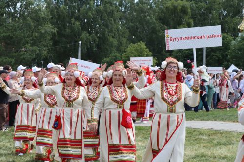 Республиканский праздник мордовской культуры "Валда шинясь"