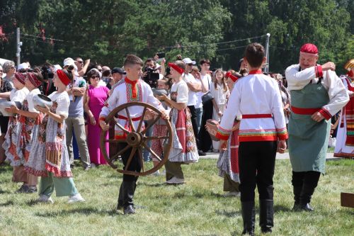 Республиканский праздник мордовской культуры "Валда шинясь"