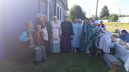 Бакырчы авылында район Сабан туена «Бүләк җыю» бәйрәме булды