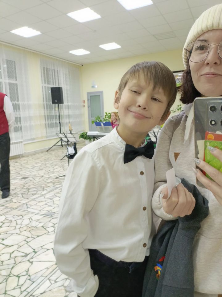 С мамой на одной волне😘