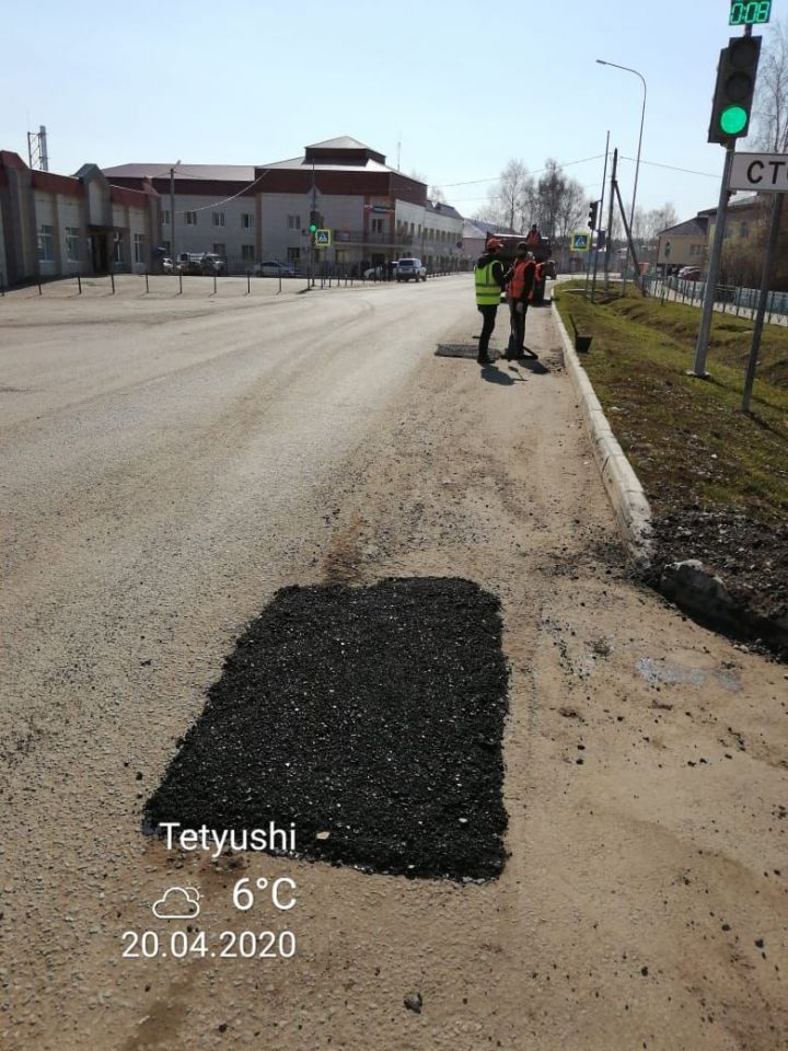 На улицах Тетюш ведется благоустройство дорог