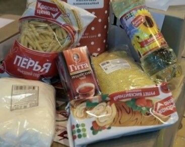 Руководитель агрофирмы «Нур»  поздравил и вручил продуктовые наборы труженикам тыла и детям войны