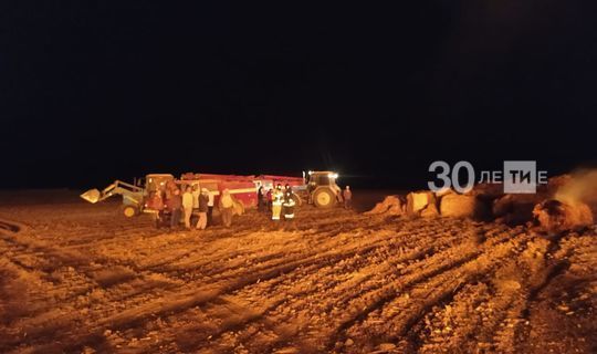 Ночью в Татарстане сгорел двухсотметровый склад с сеном