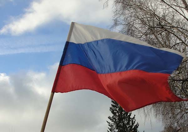 Жители Татарстана могут поделиться историями, связанными с флагом России