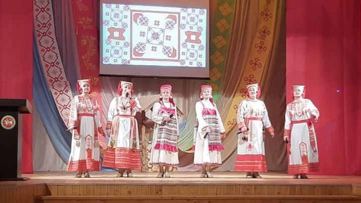 В Тетюшском РДК был проведен фолкурок «Народов дружная семья»
