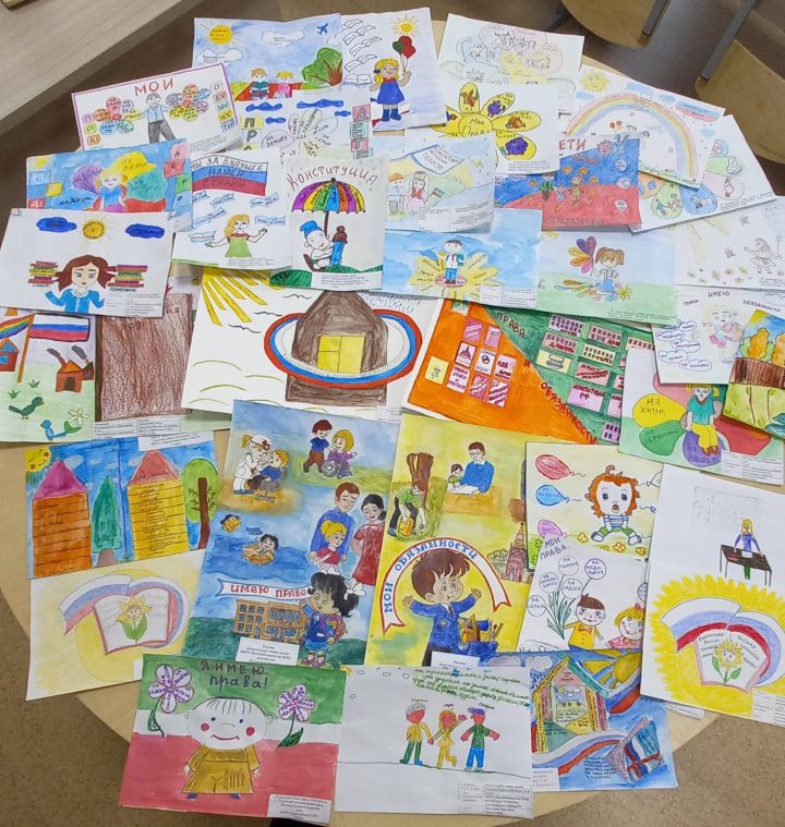 В Тетюшах прошел конкурс детских рисунков «Конституция глазами детей»