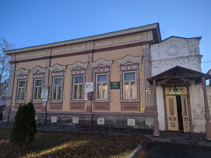 В Тетюшах в Детской библиотеке провели краеведческий час