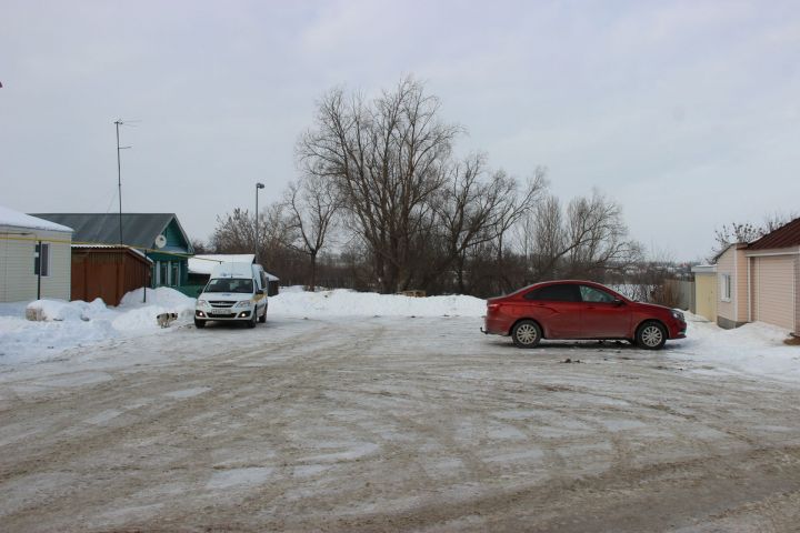 Доступны две парковки