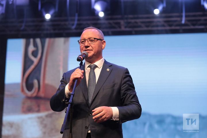 В Казани наградили лучших журналистов конкурса «Бәллүр каләм» – «Хрустальное перо»