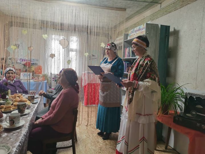 В Чувашском Черепанове прошел час отдыха «День осенних пирогов»