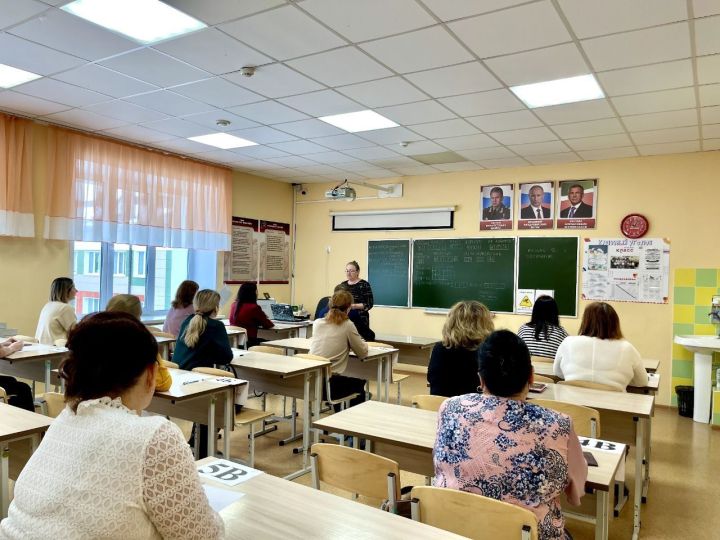 В Тетюшах провели ЕГЭ для родителей