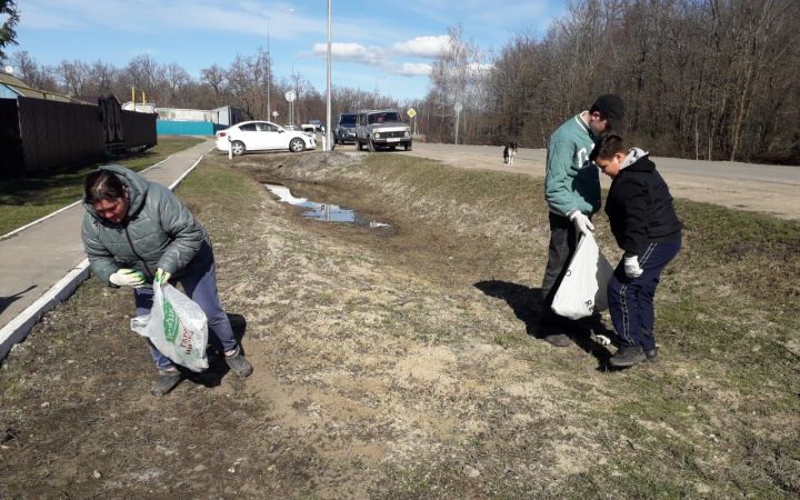 Субботники в Тетюшах продолжаются