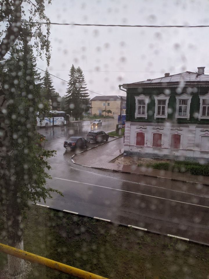 По Татарстану, 6 июня, ожидаются грозы с усилениями ветра