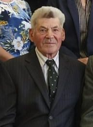 Ветеран труда Георгий Толманов работал в Большешемякинской средней школе.