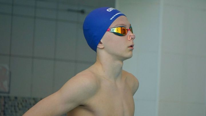 Константин Привалов — мастер спорта России по плаванию