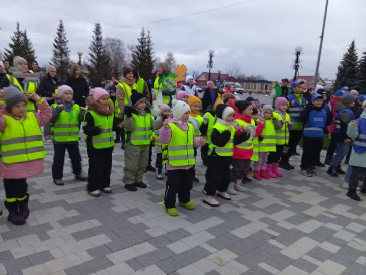 Пешеходам важно использовать световозвращающих элементов