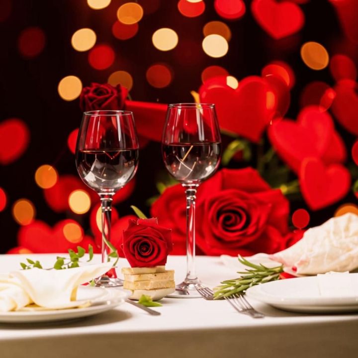 Любовный гороскоп на 26 апреля: Тельцы наслаждаются жизнью, а Рыбы - веселятся