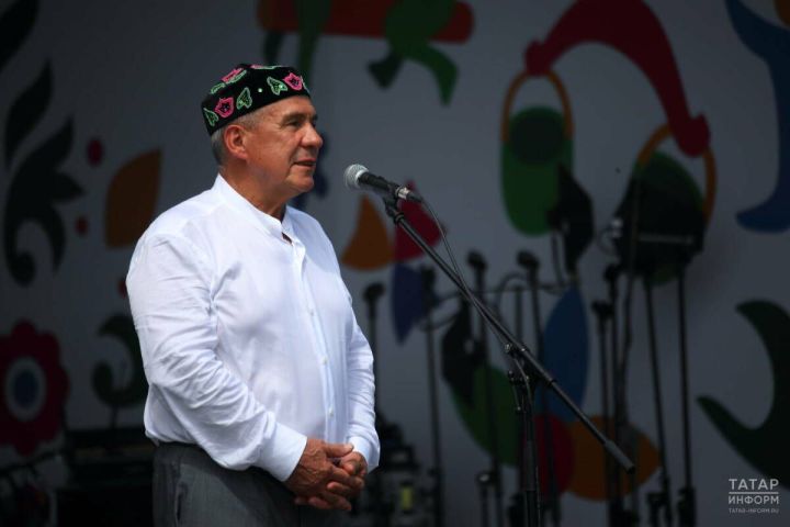 Рустам Минниханов на «Изге Болгар жыены»: межконфессиональное единство, KazanForum 2023 и Год защитника Отечества