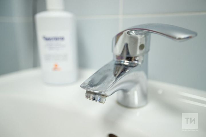 Авария на водопроводных сетях в Тетюшах