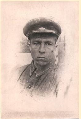 Фотография ветерана – на московской Аллее Славы