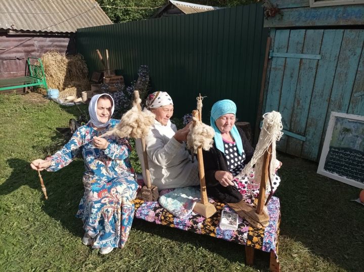 Краеведческий час в частном музее в селе Кляшево Тетюшского района