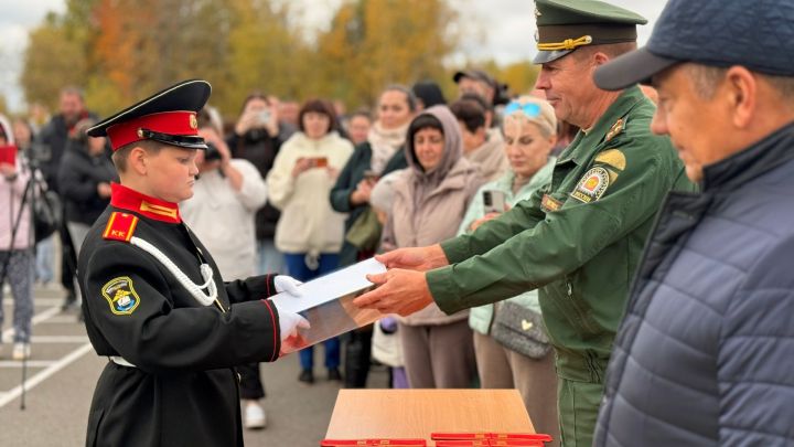 В Тетюшах состоялась церемония посвящения в кадеты — «Присяга-2025»