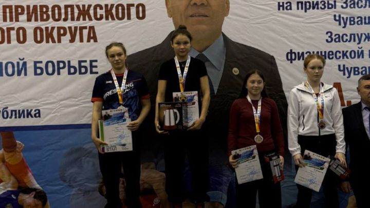 Тетюшские борцы блестяще выступили на первенстве ПФО в Чебоксарах