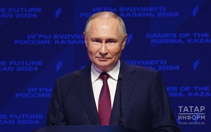 Владимир Путин поздравил россиян с Днем защитника Отечества