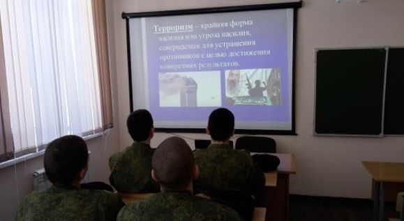 Экстремизму — нет! Тетюшские кадеты обсудили угрозы терроризма