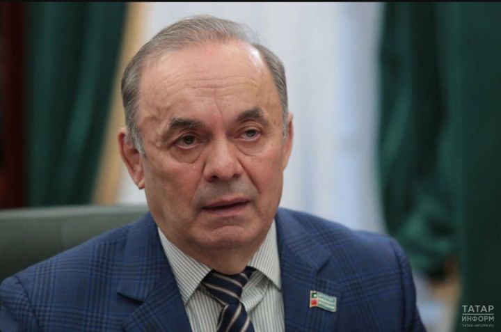 Экзам Губайдуллин поздравил муниципальных служащих Республики Татарстан с Днём местного самоуправления
