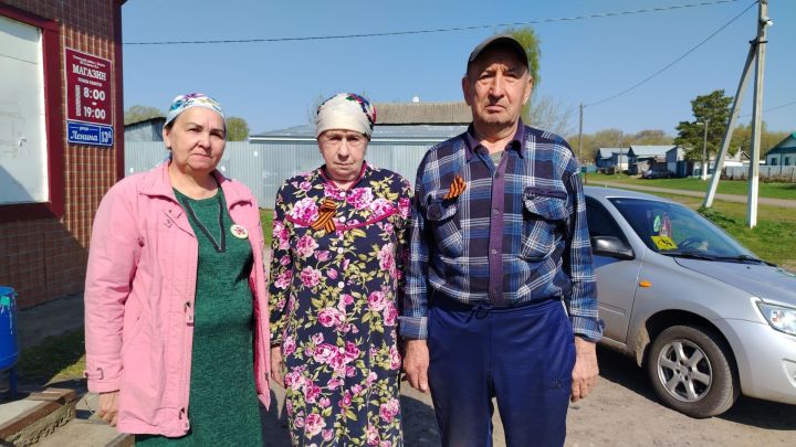 Бакырчыда Георгий тасмалары өләшү буенча акция узган