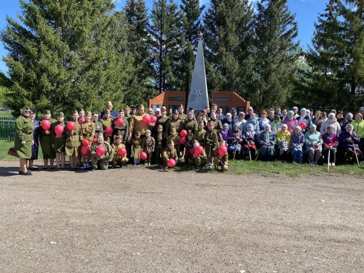 Бидәңгедә тантаналы митинг узды