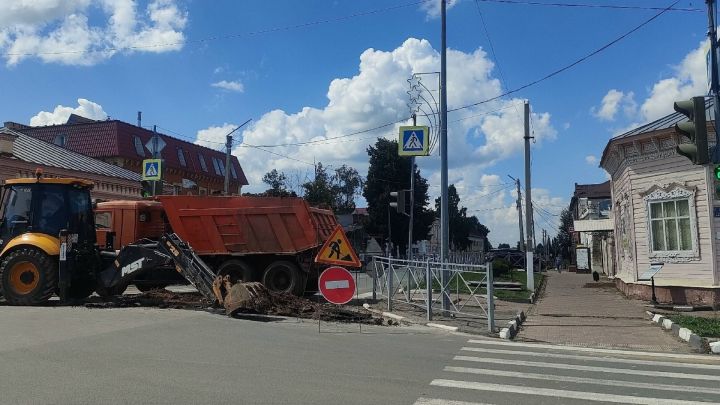 Тәтештә юл кисеме ябылган