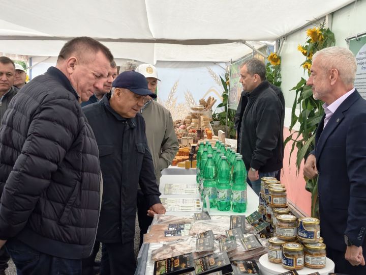 Тетюшский район с рабочим визитом посетил Раис Татарстана Рустам Минниханов
